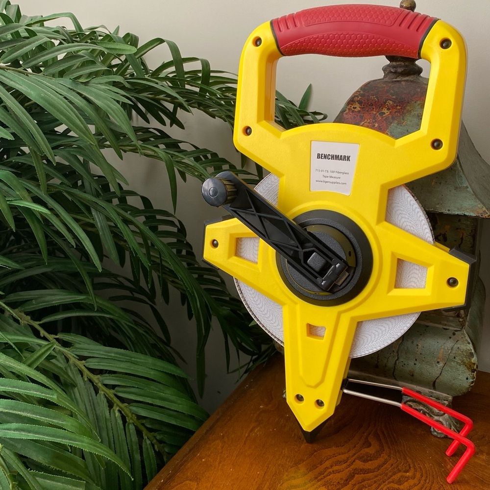 Benchmark Yellow 715-01-TS: 100' Fiberglass Tape Measure